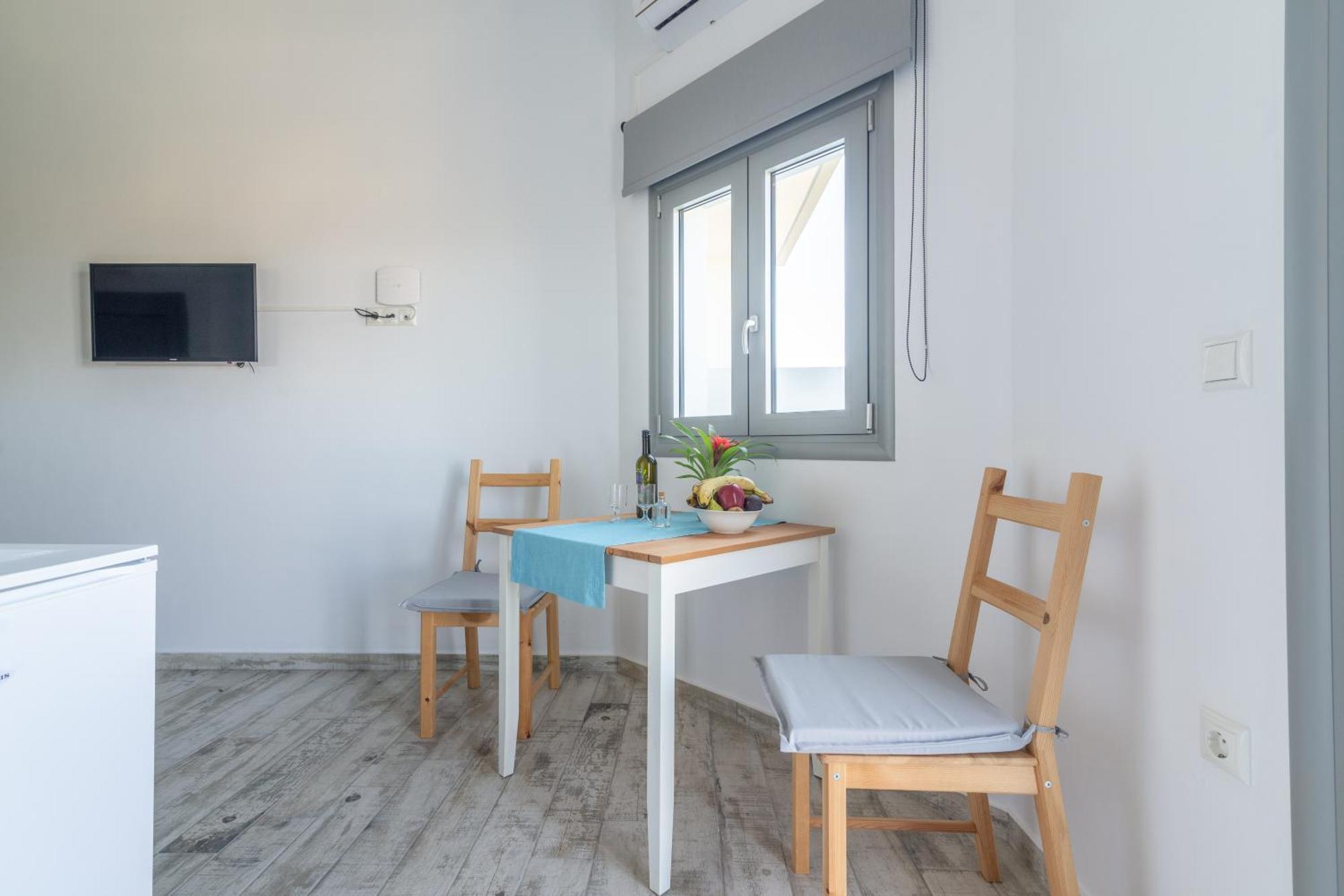 Magriplis Hill Apts Gouves Habitación foto
